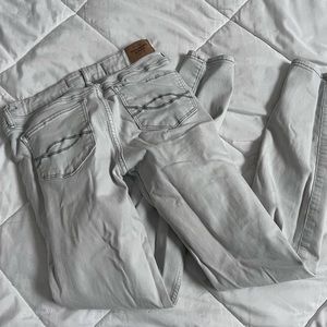 Abercrombie & Fitch very light wash skinny jeans size 2 waist 26